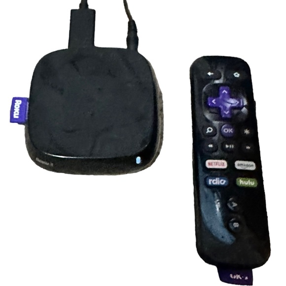 Roku 3 Streaming Player Model 4200X With Power Cable, HDMI, And Remote - Picture 5 of 9